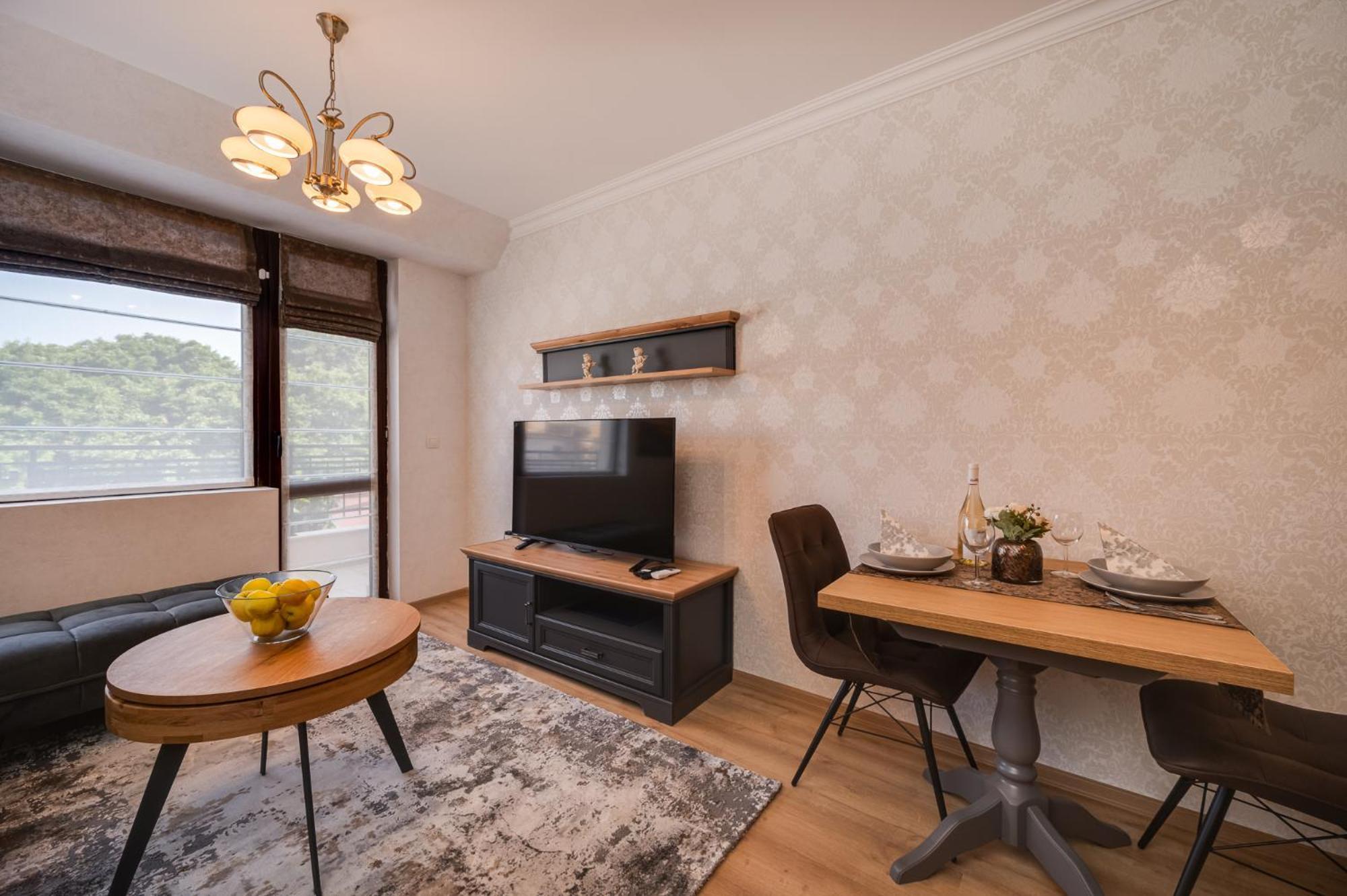 Prestige Central Apartments Varna Extérieur photo