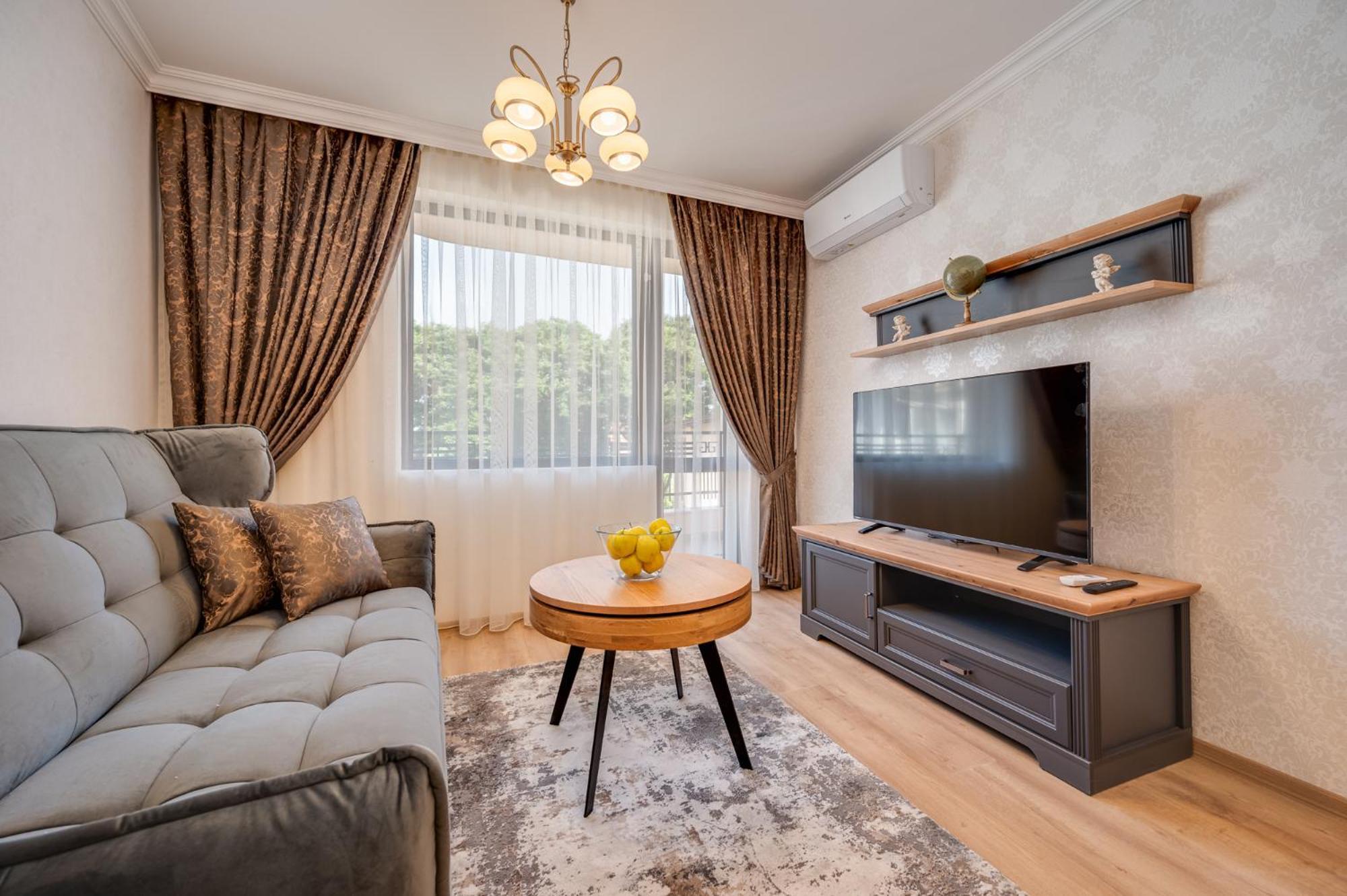 Prestige Central Apartments Varna Extérieur photo