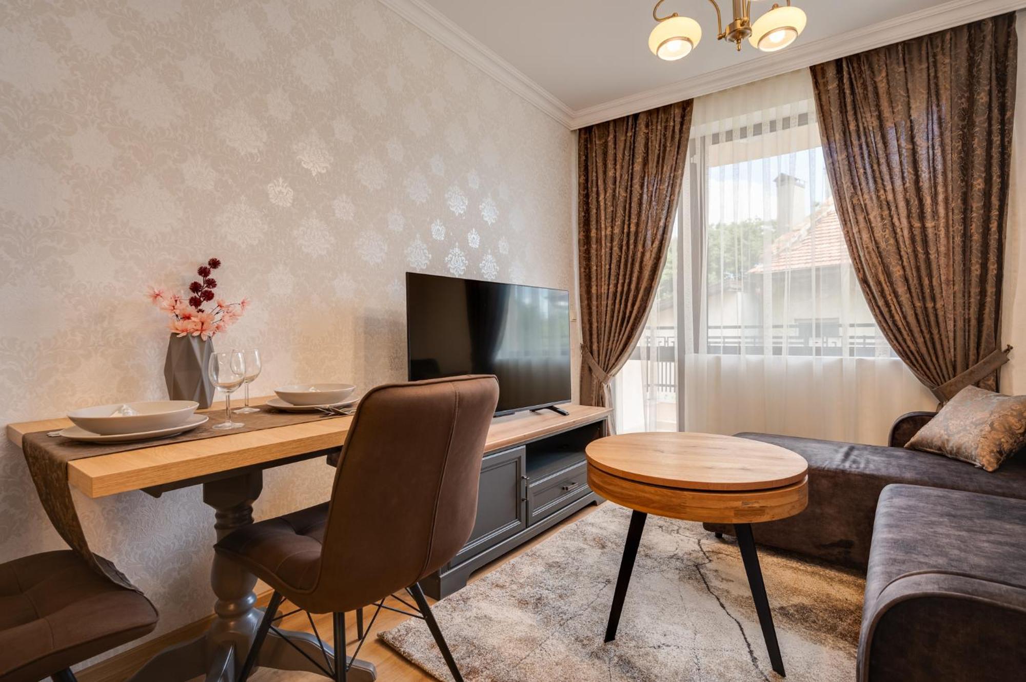 Prestige Central Apartments Varna Extérieur photo