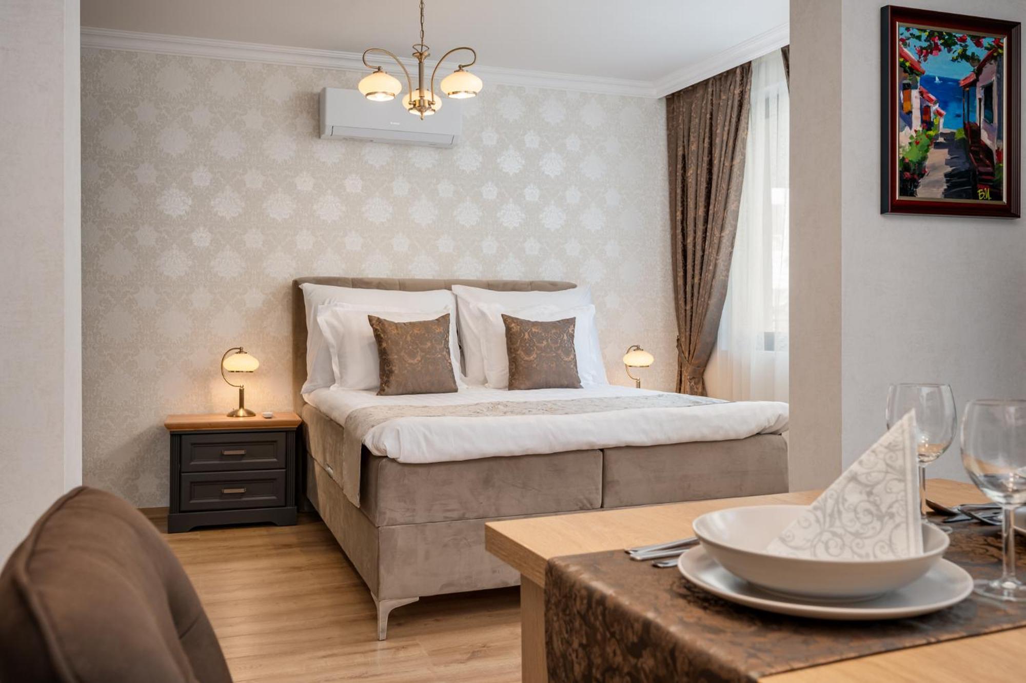 Prestige Central Apartments Varna Extérieur photo