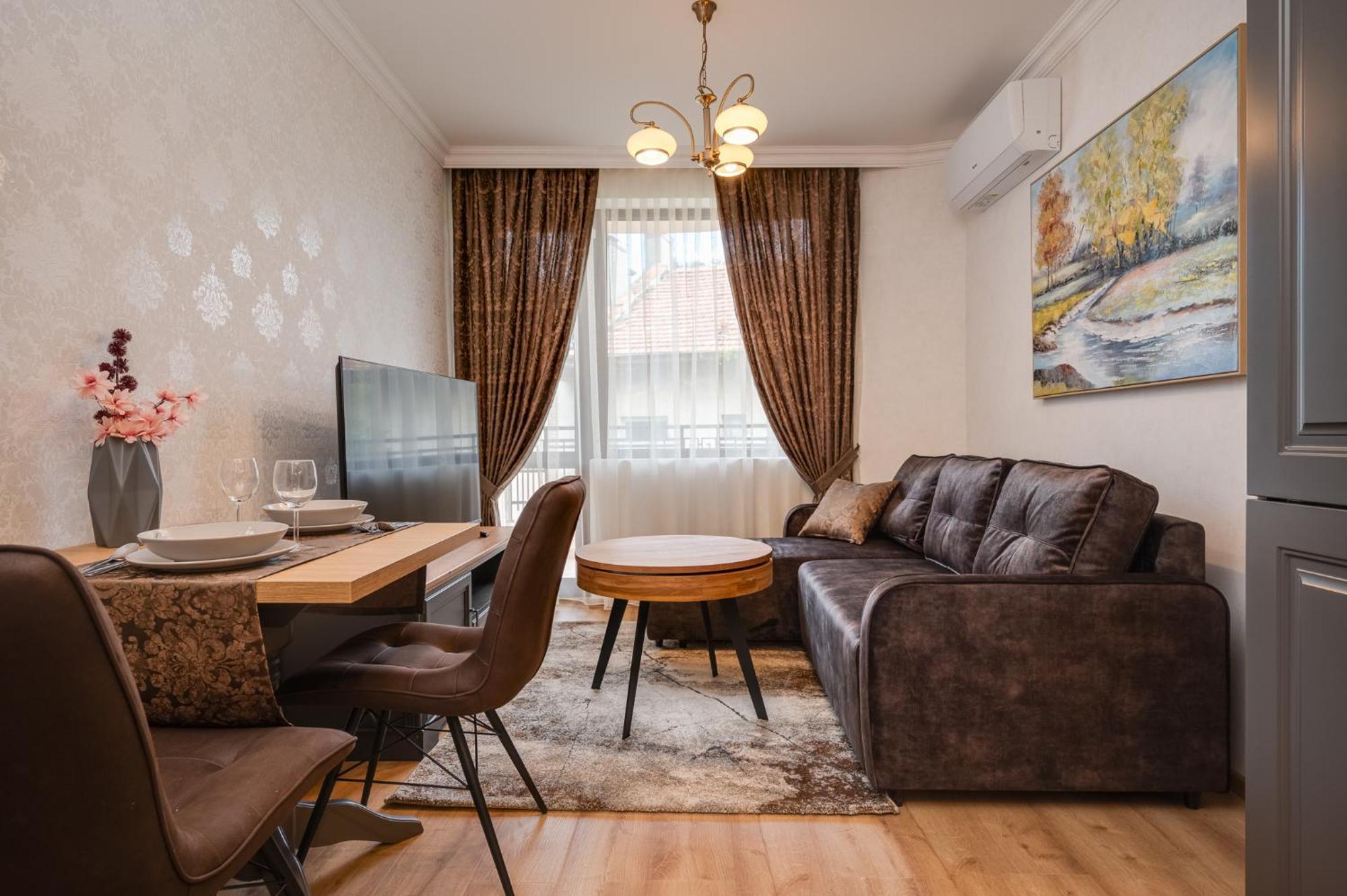 Prestige Central Apartments Varna Extérieur photo