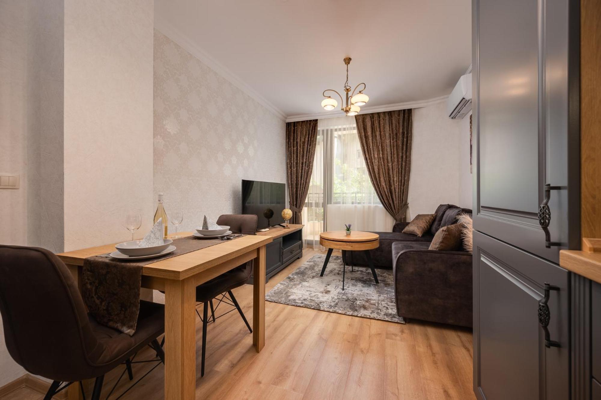 Prestige Central Apartments Varna Extérieur photo
