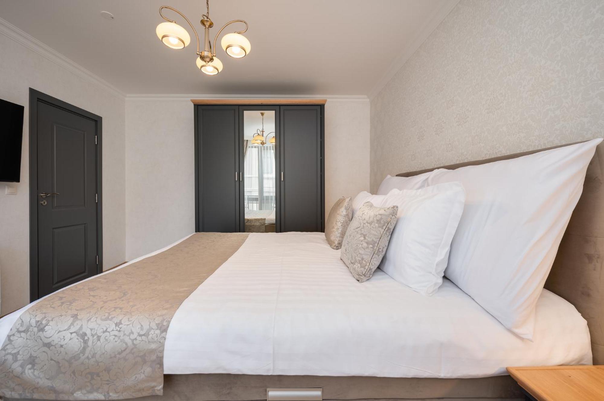 Prestige Central Apartments Varna Extérieur photo