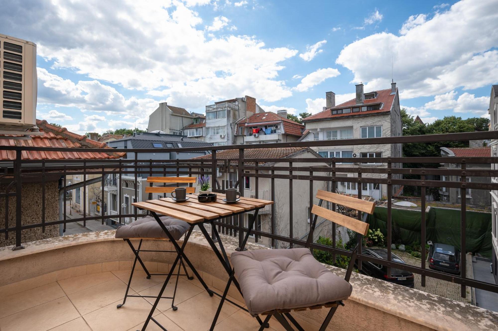Prestige Central Apartments Varna Extérieur photo