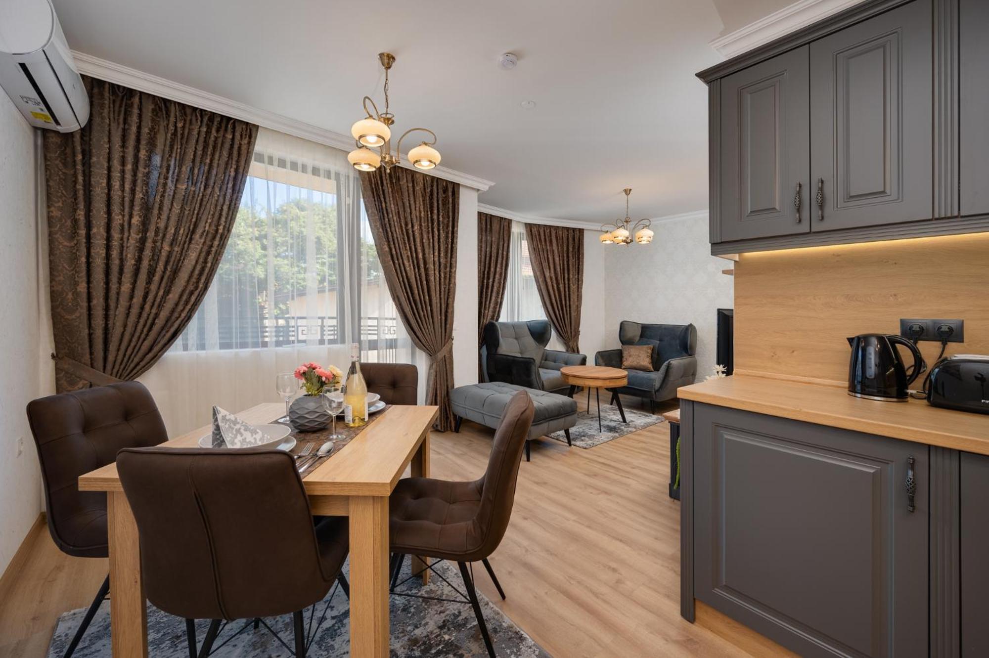 Prestige Central Apartments Varna Extérieur photo