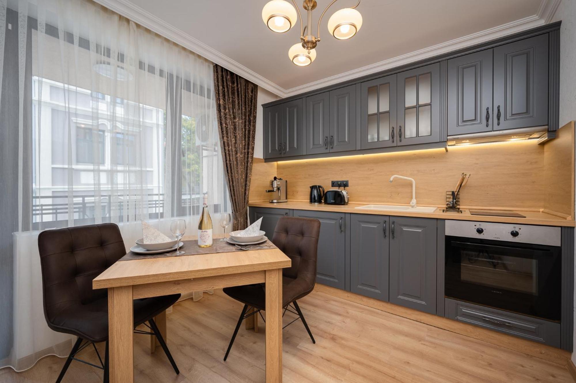 Prestige Central Apartments Varna Extérieur photo
