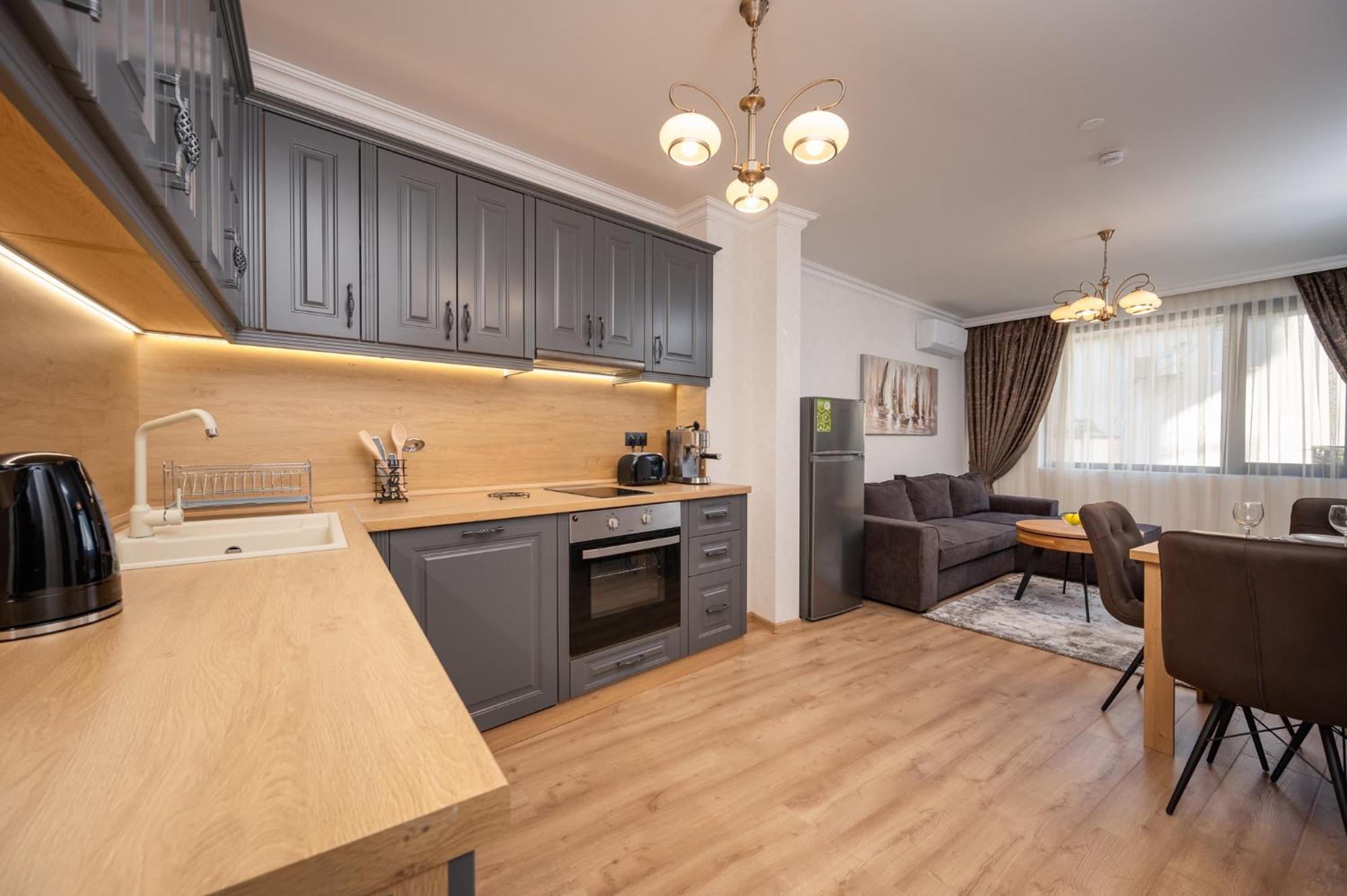 Prestige Central Apartments Varna Extérieur photo